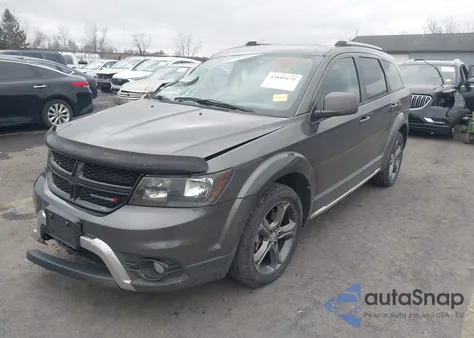 2015 Dodge Journey Crossroad z USA, uszkodzony, nr VIN 3C4PDCGGXFT614878